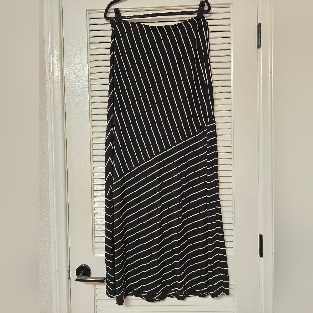 Matty M - Black & White Stripe Maxi Skirt